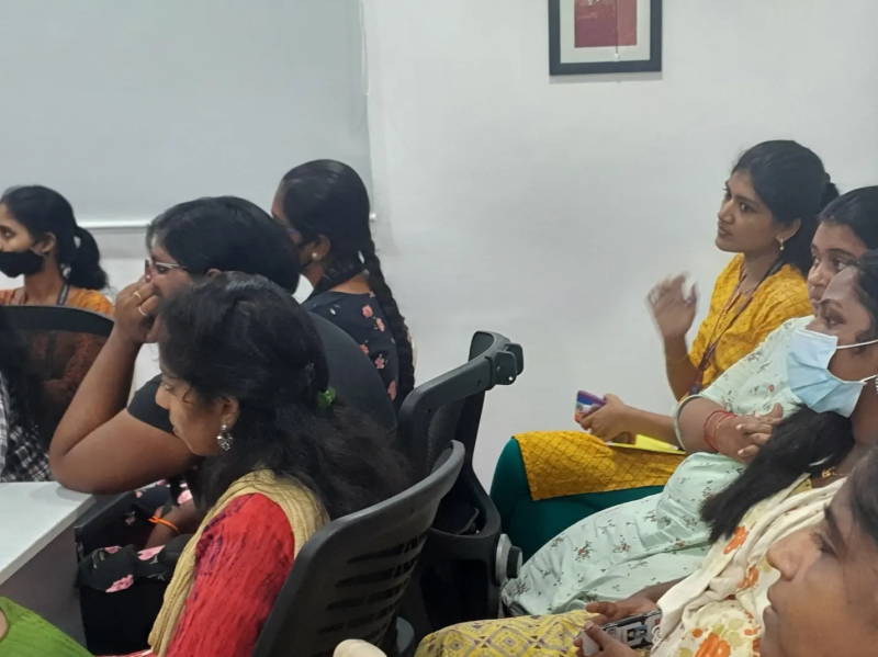 Pinky Akash recently conducted a session on Styling and Grooming at Right HealthCare Solutions