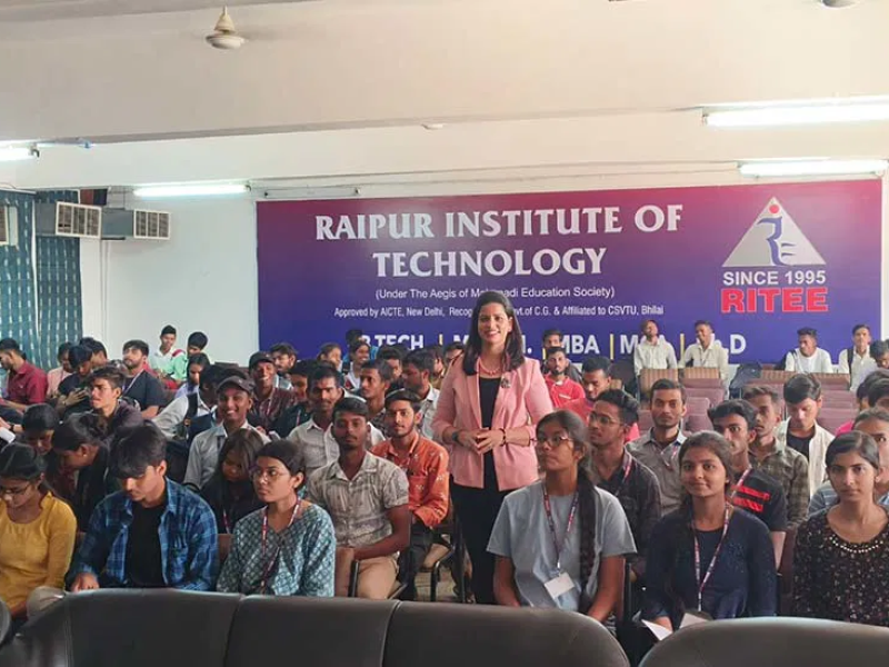 Delhi based Corporate Trainer, Capt Manjula Katoch conducted a “Campus To Corporate” training session for the students of Raipur institute of Technology, Chattisgarh
