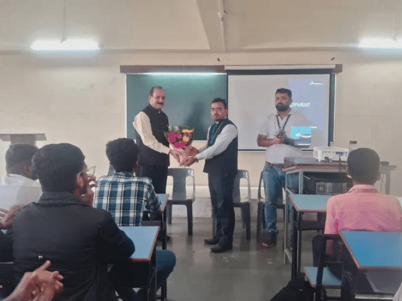 Pune based Soft Skills Trainer Col Uday Jagavkar conducted a Session for Civil Engineering students