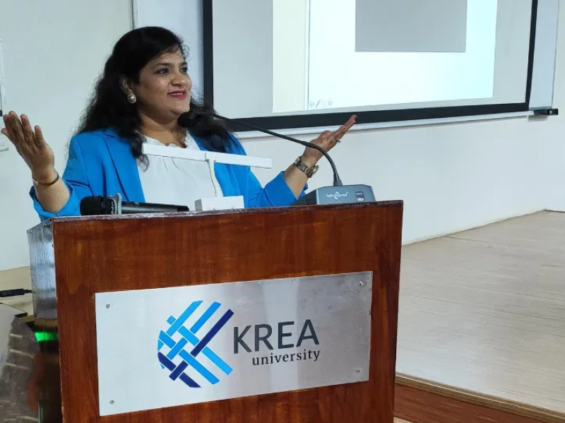 Chennai based Image Consultant & Soft Skills Trainer Kajal Lalwani conducted session on Business Etiquette
