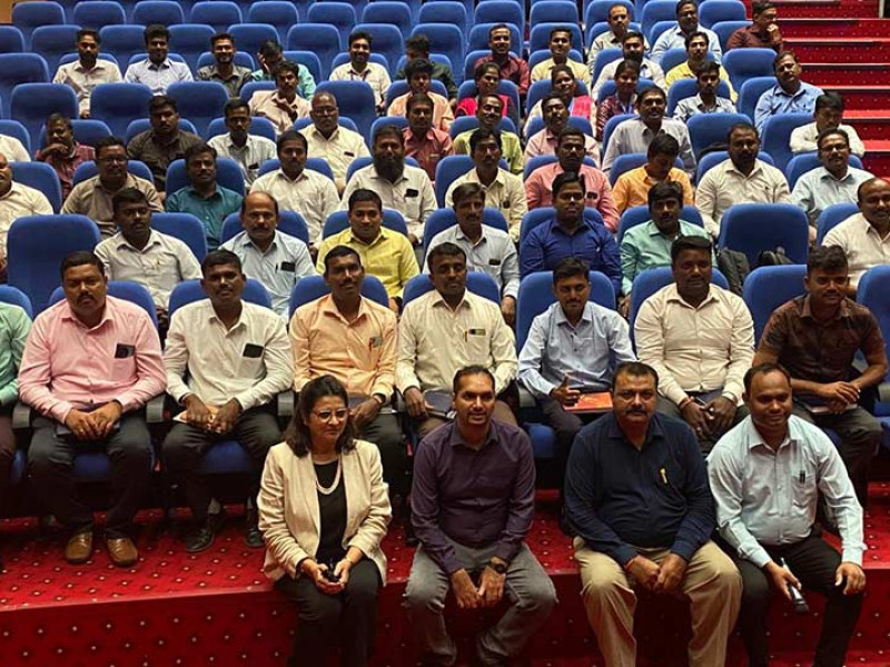 Delhi based Soft Skills Trainer Ms Kiran Khattar conducted a training session on Goal Setting and Self Motivation
