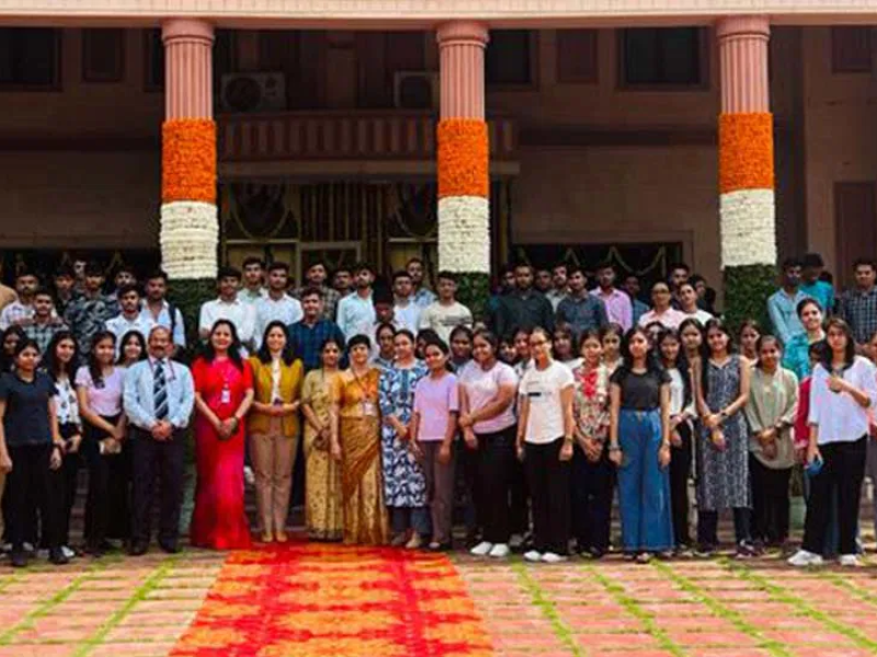 Delhi based Corporate Trainer, Capt Manjula Katoch conducted a 2 days training session as part of the Orientation Program of Dronacharya Group of Institutions