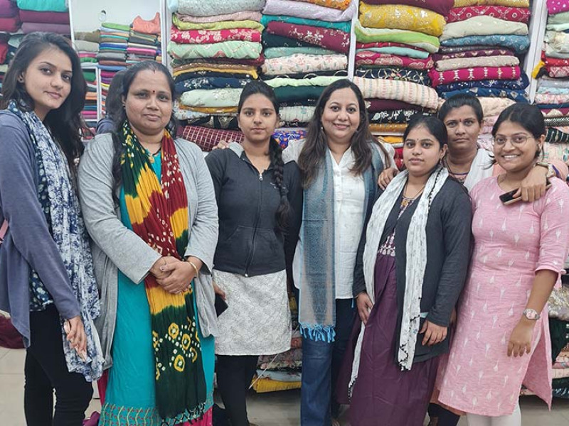 Pune based Image Consultant Nikita Sankeshwar Gorde conducted 3 sessions which included a practical market visit