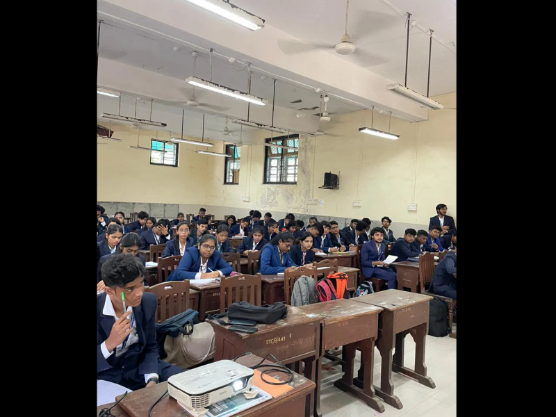 Nishka Joshi Conducted a Session on GET, SET GOALS for UG students of Sydenham College in Mumbai