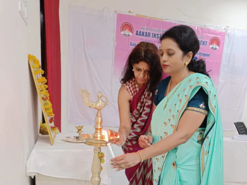 Sonali Shirpurkar conducted a training session on the topic “Personality Development and Interview Skills”