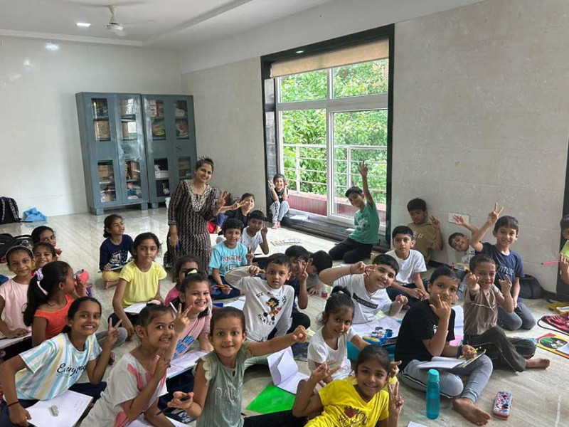 Chennai-based Image Consultant Pinky Akash conducted a 3 days workshop on Grooming, Etiquette and hygiene for the kids.