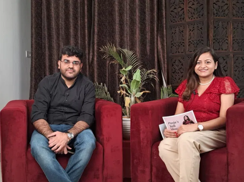 Delhi based Image Consultant Pooja Kushwaha completed her 100th episode of Podcast Pooja’s Talk Show with Fintech Influencer
