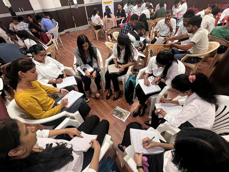 Delhi NCR based Image Consultant and Soft Skills Trainer Dr Shikha Singh was invited as a TRAINER to deliver 4 hours training sessions to the PGDM students of NIET