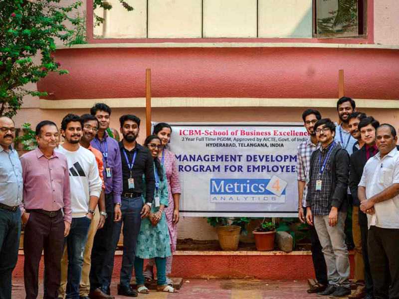 Syed Hassan Abdullah Conducted a Session on Management Development Program on the Art of Presentation at ICBM