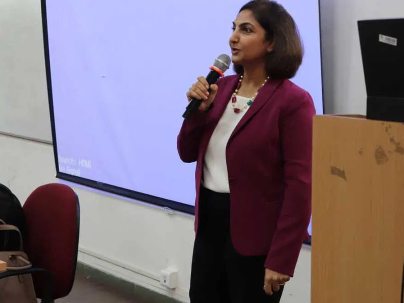 Pune-based Image Consultant and Soft Skills Trainer Urvashi Pachori recently conducted a training session on “Make your Mark” at SSBF