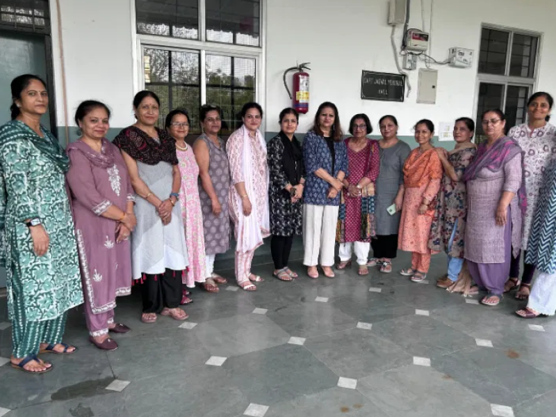 Delhi based aspiring Image Consultant & Soft Skills Trainer Ms Kiran Khattar conducted a session on Child Abuse -Prevention & Identification among students