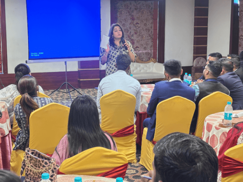 Chandigarh based Image Consultant Supreet Kaur conducted a training session on WorkPlace Grooming & Communication Skills