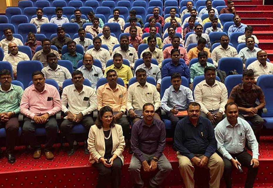 Delhi based Soft Skills Trainer Ms Kiran Khattar conducted a training session on Goal Setting and Self Motivation