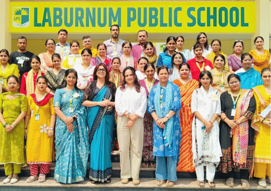 Dr Ritu Nagpal, Image Consultant and Soft Skills Trainer, Facilitates Educator Workshop at Laburnum School